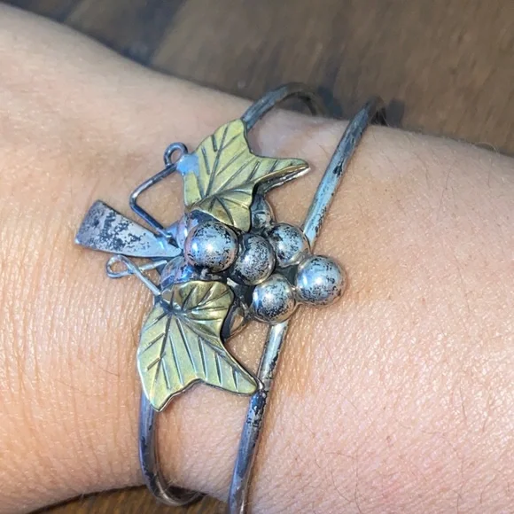 Mexico TAXCO Sterling Silver 925 22g GRAPES Grapevine Leaves Cuff Bracelet - Picture 7 of 12